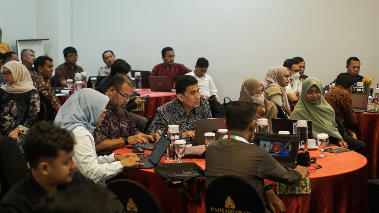 CEO Eudeka Luncurkan Kihajar.id di Bogor dan Garut: Solusi Kesiapan Kerja Mahasiswa dan Capaian IKU 1 Kampus Lewat Pelatihan AI Terapan 3 Diskusi intensif akademisi dan pimpinan program studi pada Workshop AI Eudeka