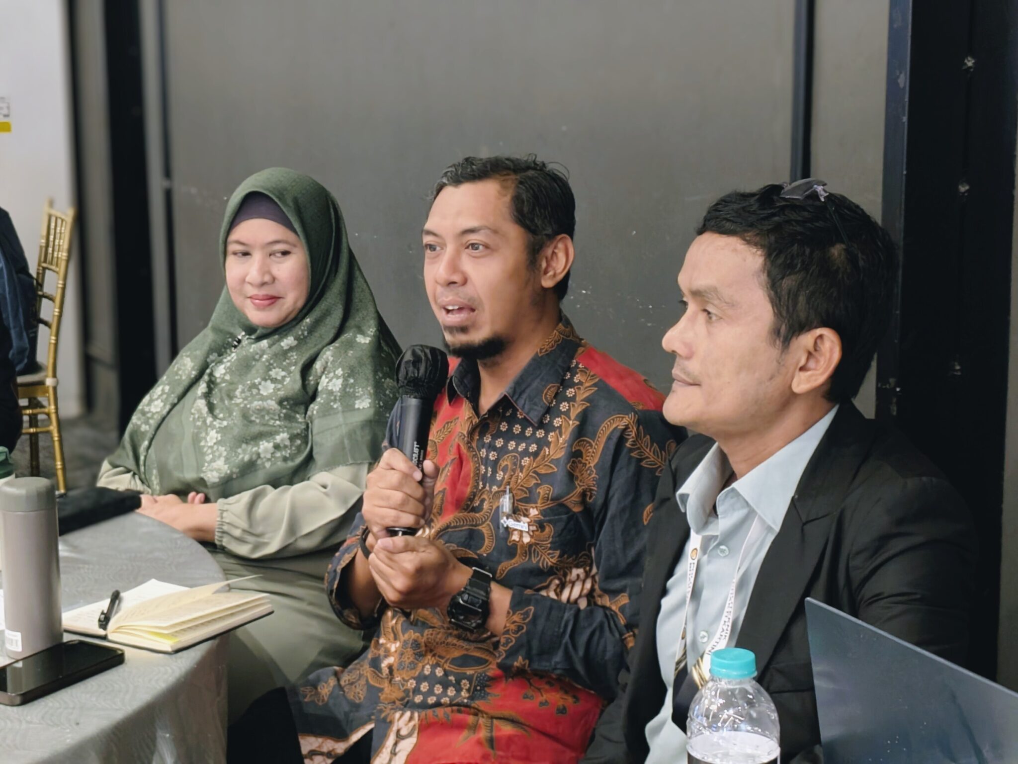 Diskusi Meja Bundar Pimpinan Perguruan Tinggi